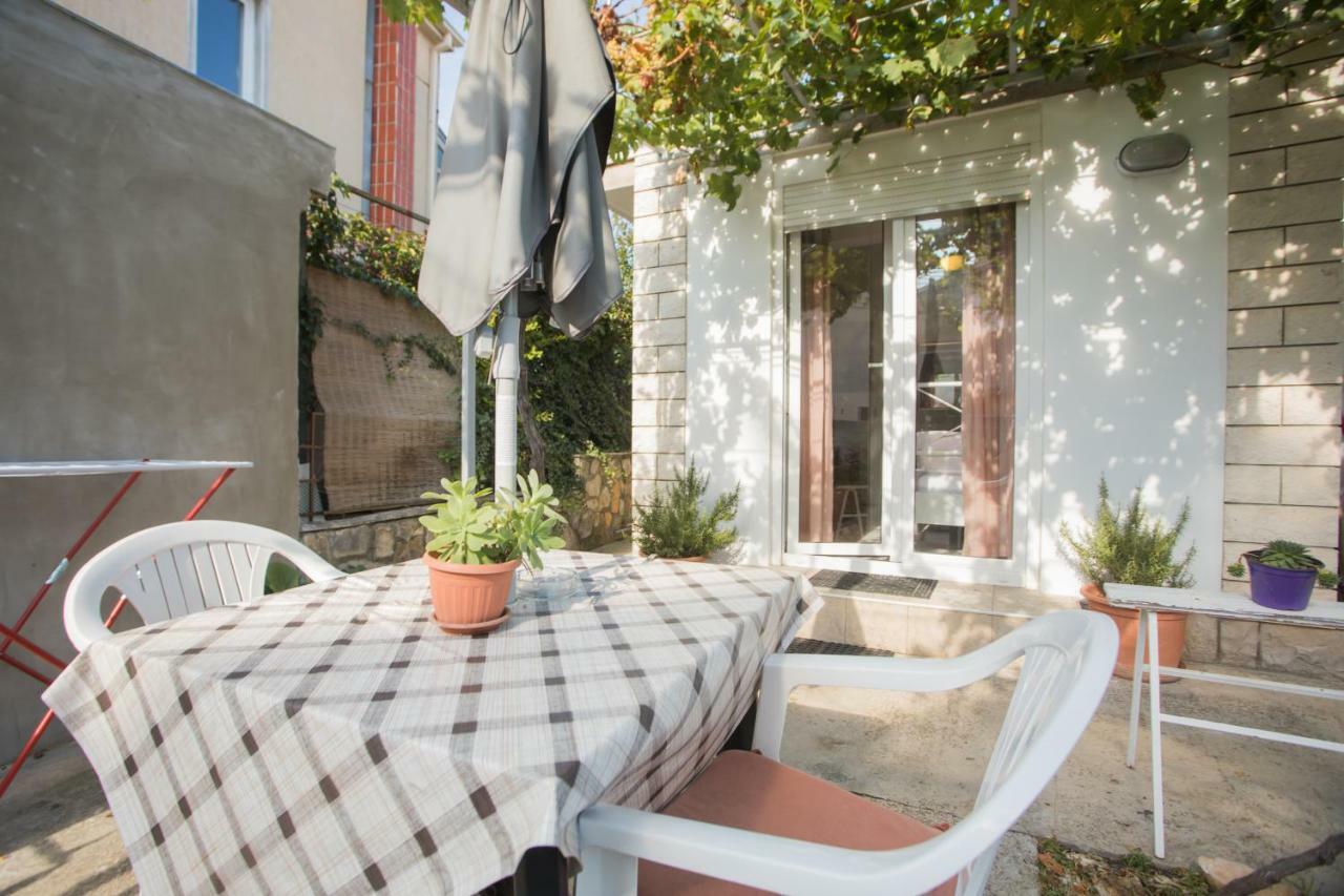 Apartment Ana Vodice Exterior photo